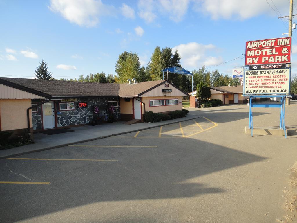 Airport Inn Quesnel Bagian luar foto