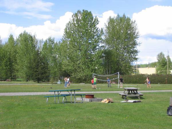 Airport Inn Quesnel Bagian luar foto